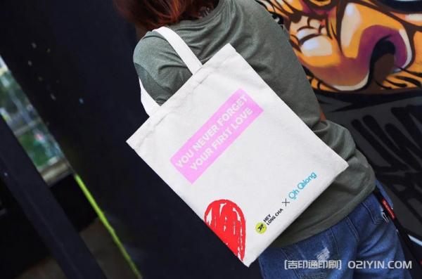潮牌購物手提袋加印定制  第3張